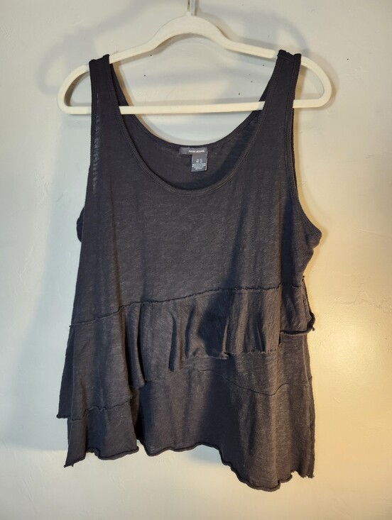 dnky jeans Tops - Dkny Jeans Black Ruffle Tiered Tank Top